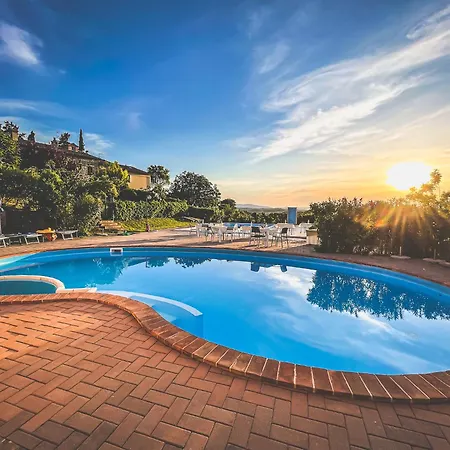Apart-hotel Agriturismo Tenuta Badia Paciano